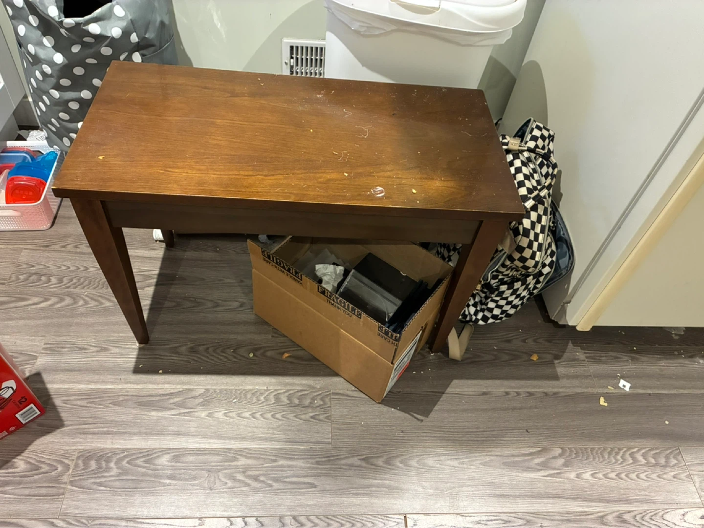 Piano bench with storage