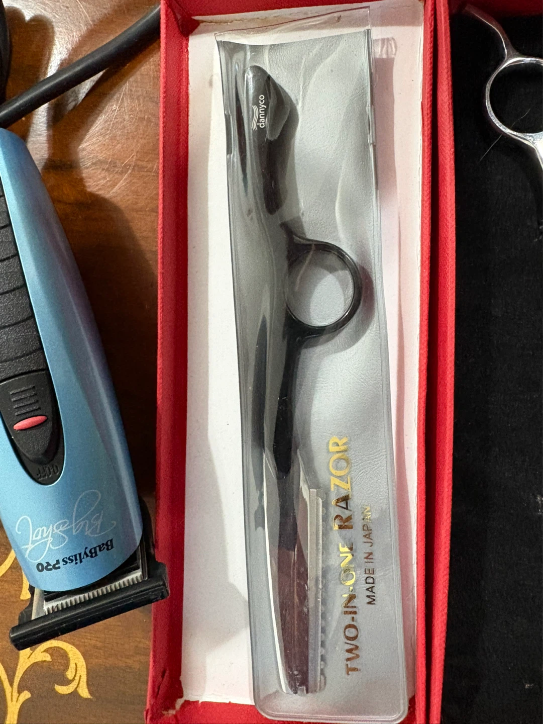 BaBylissPRO Hair Trimmer, Two-in-One Razor & Thinning Shears Set - photo 3