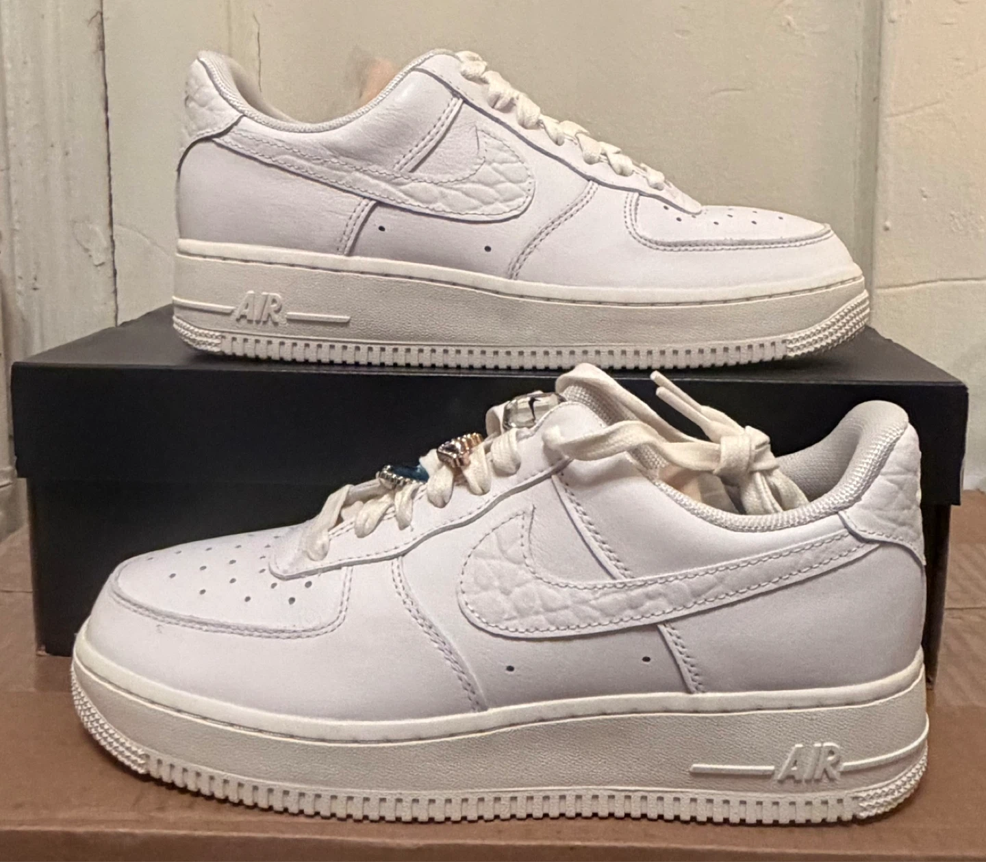 Nike Air Force 1 White Leather Sneakers with Charms - photo 2