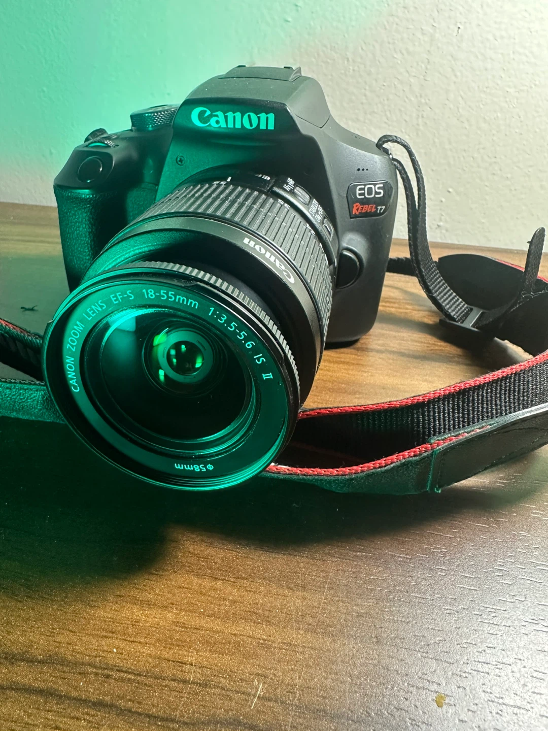 Canon EOS Rebel T7 + 18‑55mm + Altura Macro + 128GB SD + Charger - photo 2