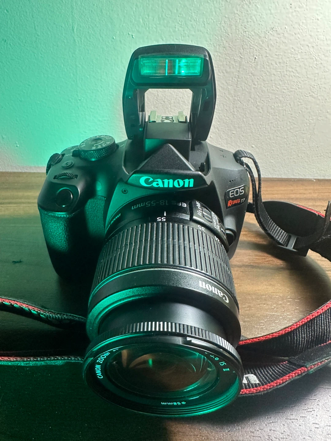 Canon EOS Rebel T7 + 18‑55mm + Altura Macro + 128GB SD + Charger - photo 3