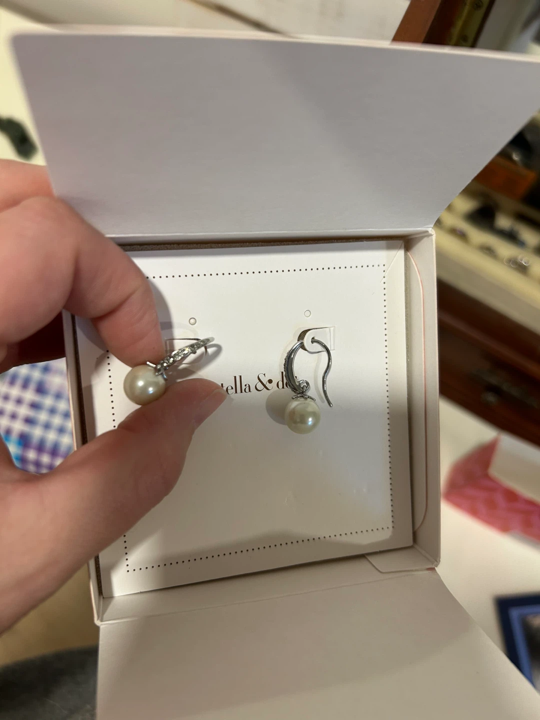 Stella and dog pearl earrings - photo 5