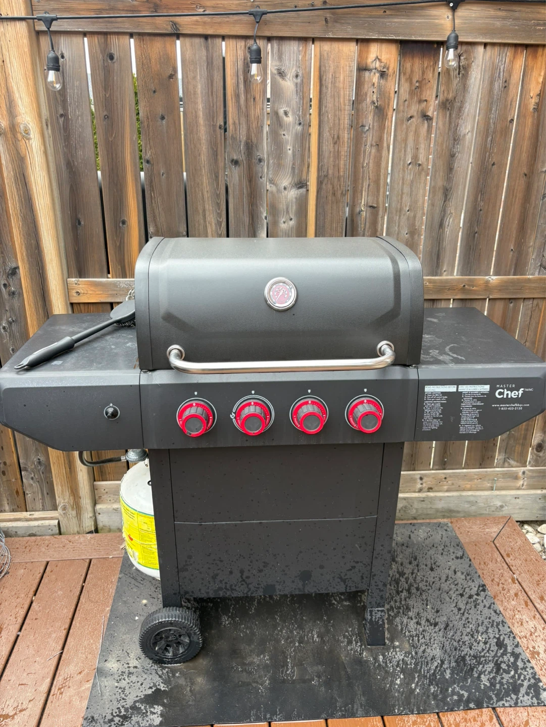 Master Chef 4-Burner Propane BBQ