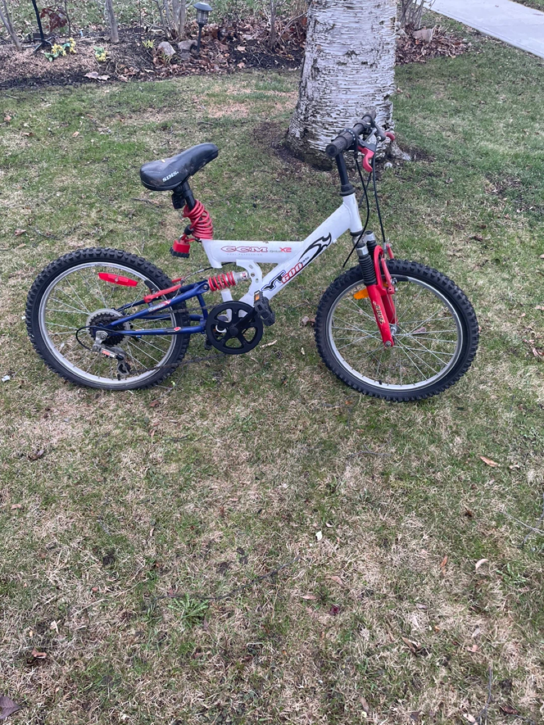 CCM "Traction" 20" Boys Mountain Bike - photo 4