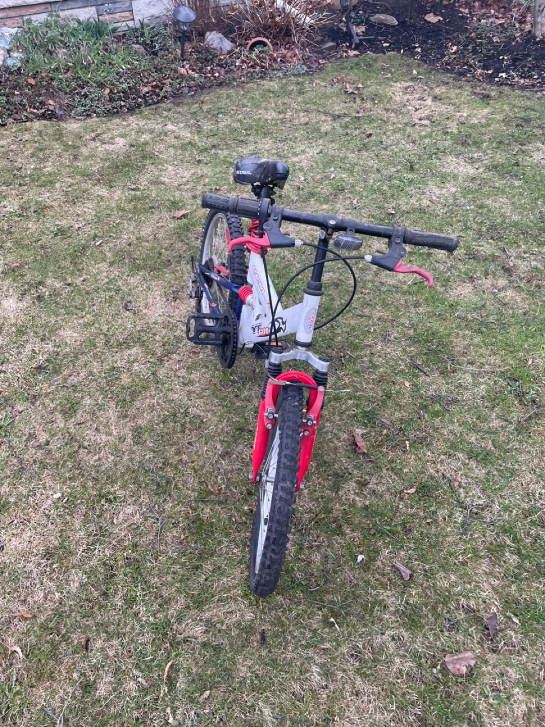 CCM "Traction" 20" Boys Mountain Bike - photo 3