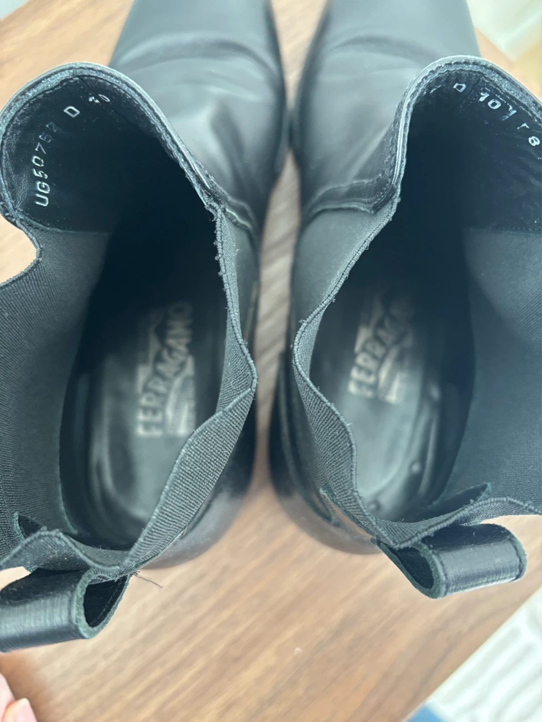 Salvatore Ferragamo Black Leather Chelsea Boots Size 10 - photo 5