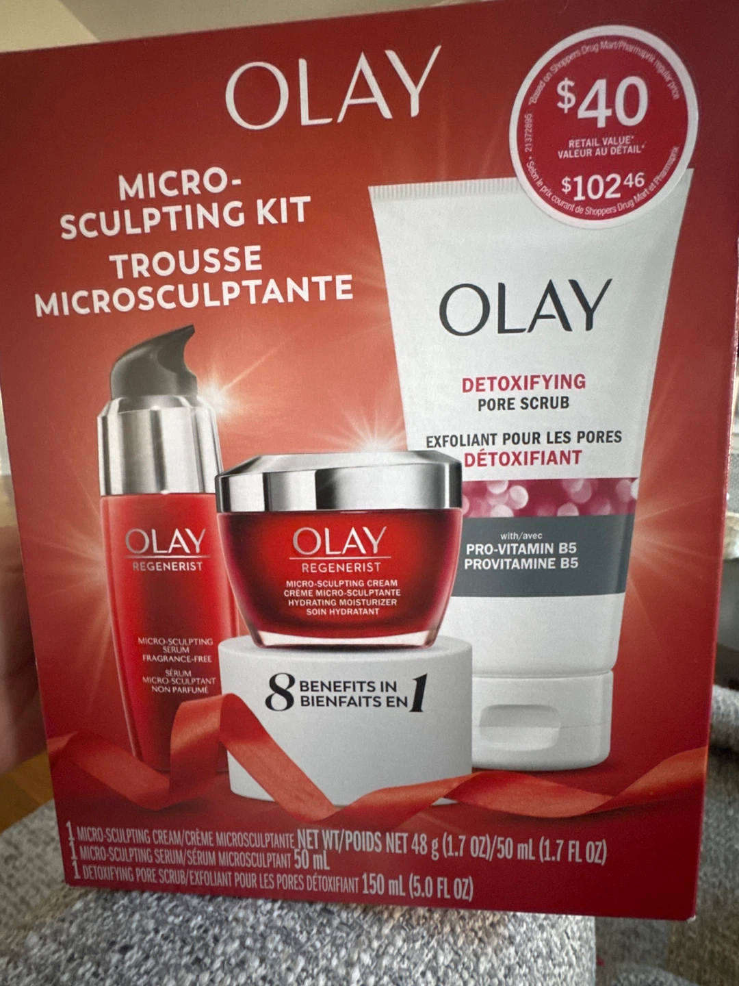 Olay Micro-Sculpting Kit with Regenerist & Pore Scrub