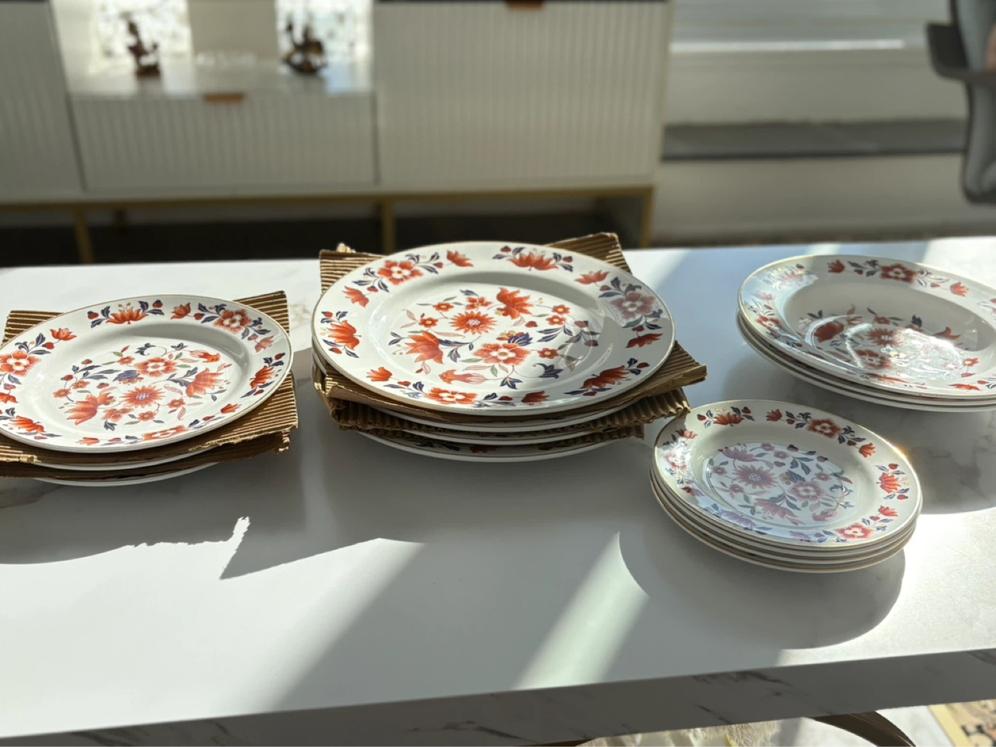Set of floral patterned plates