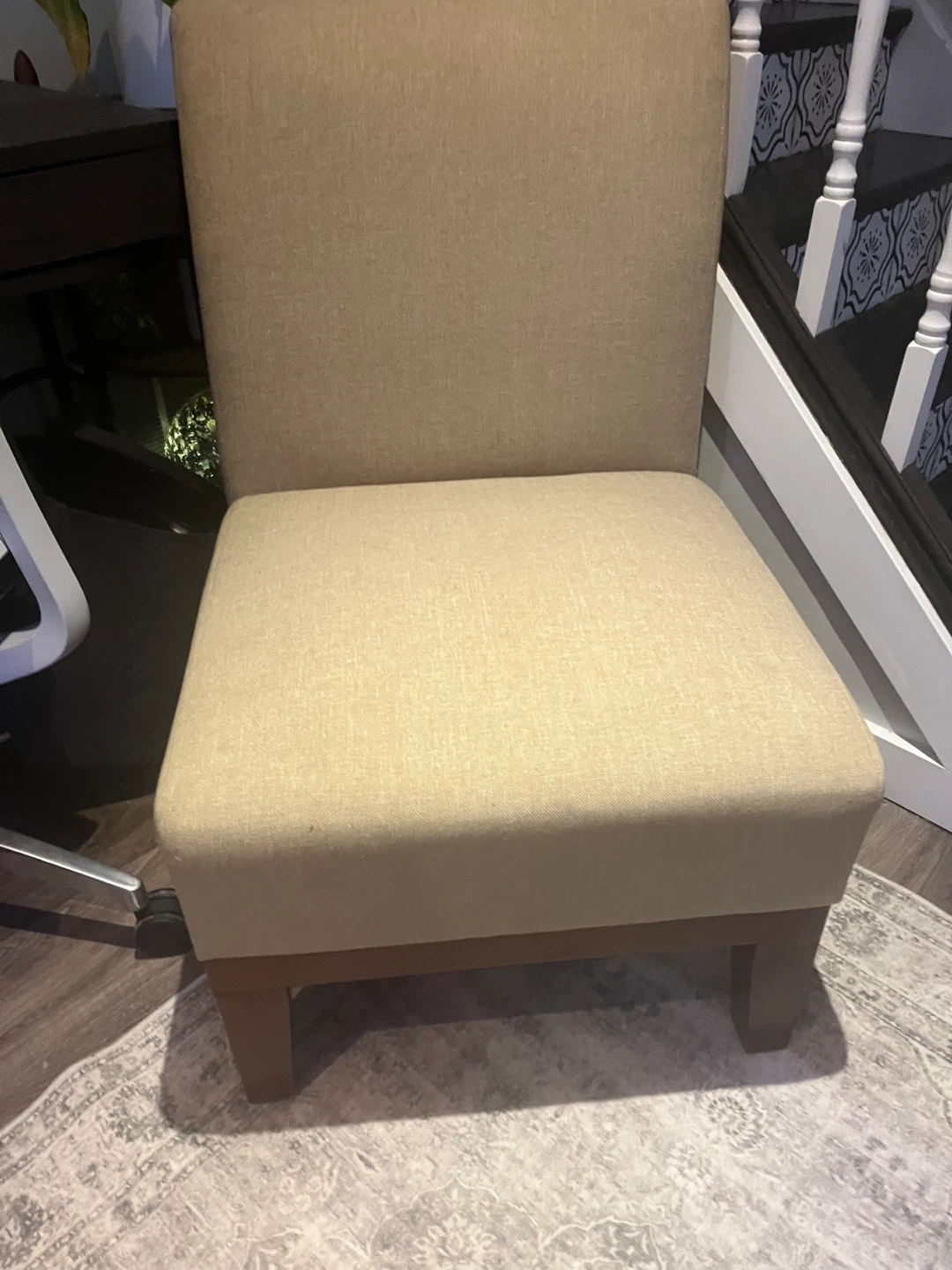 Set of Accent Chairs with Lumbar Pillows - photo 4