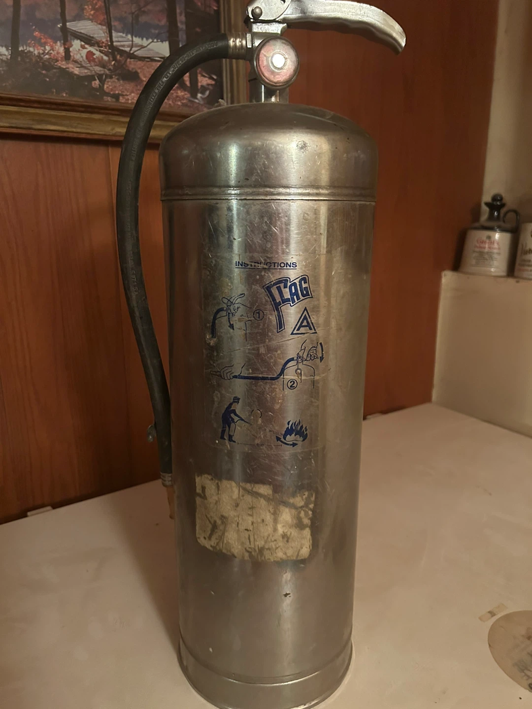 Flag Fire Equipment Ltd. PW5-25-F Fire Extinguisher