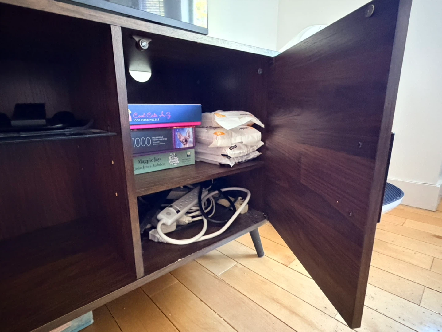 Mid-Century Modern Style TV Stand Console - Dark Walnut Finish - photo 4