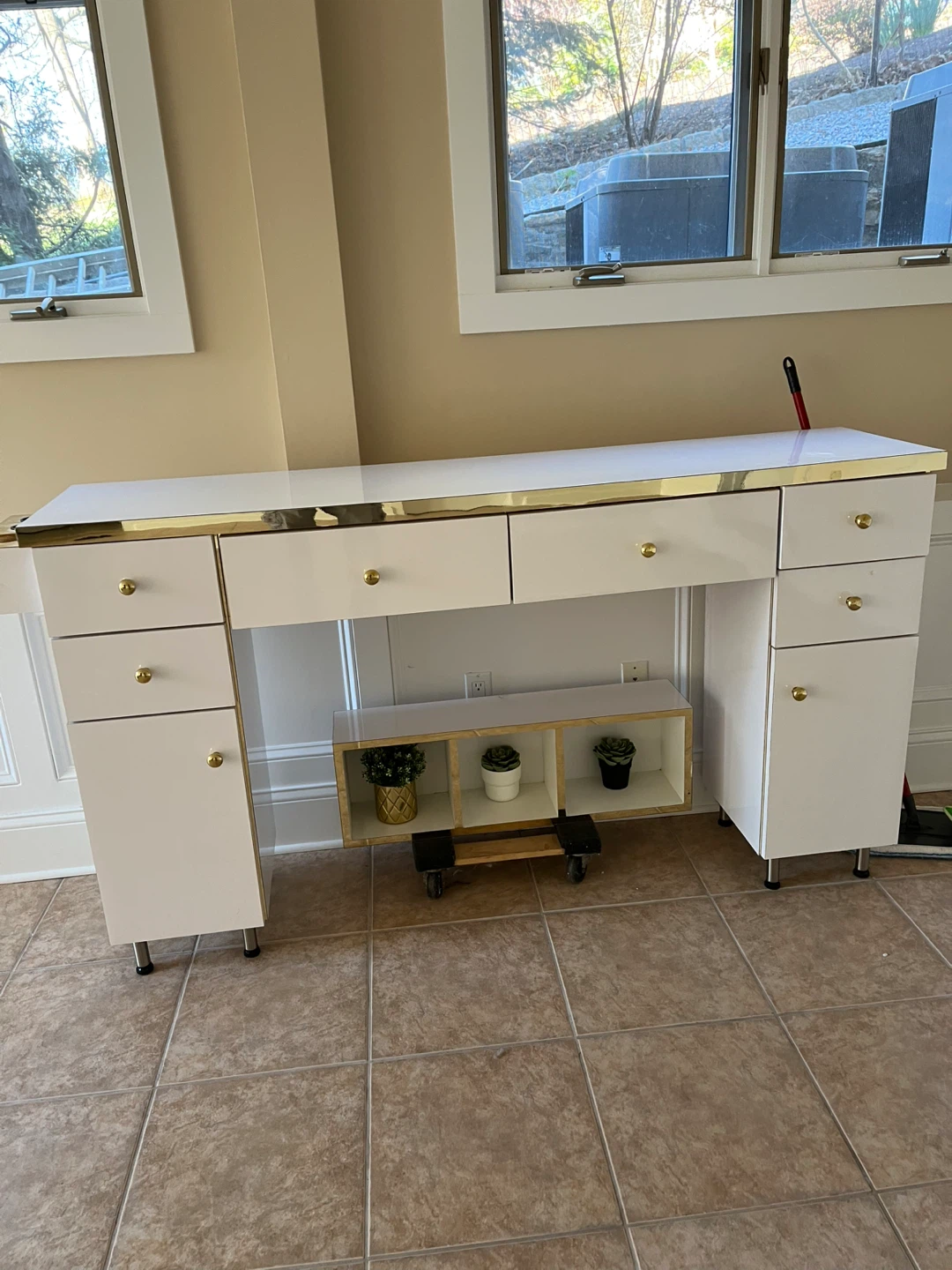 For healthy beauty make up desk