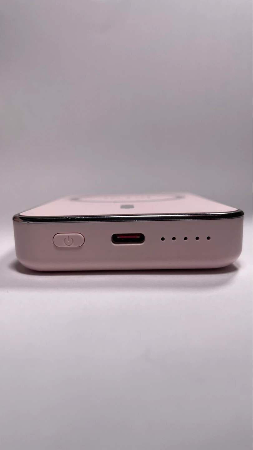 Pink Magnetic Wireless Power Bank - photo 4