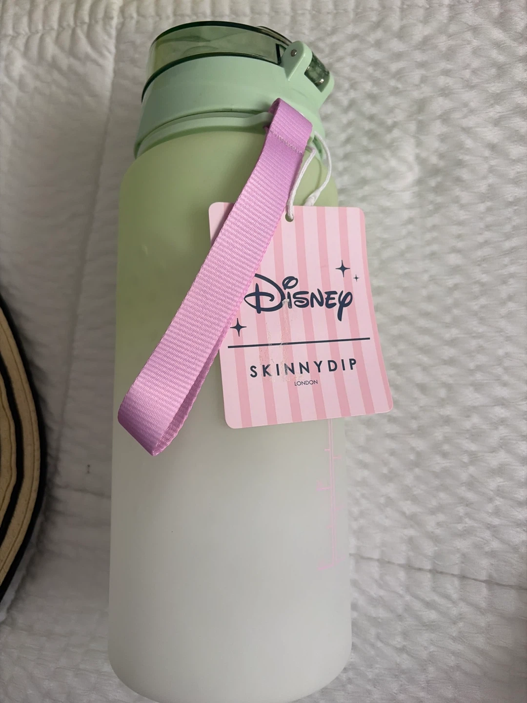 Skinnydip x Disney Minnie Daisy Basketball League Water Bottle - photo 4