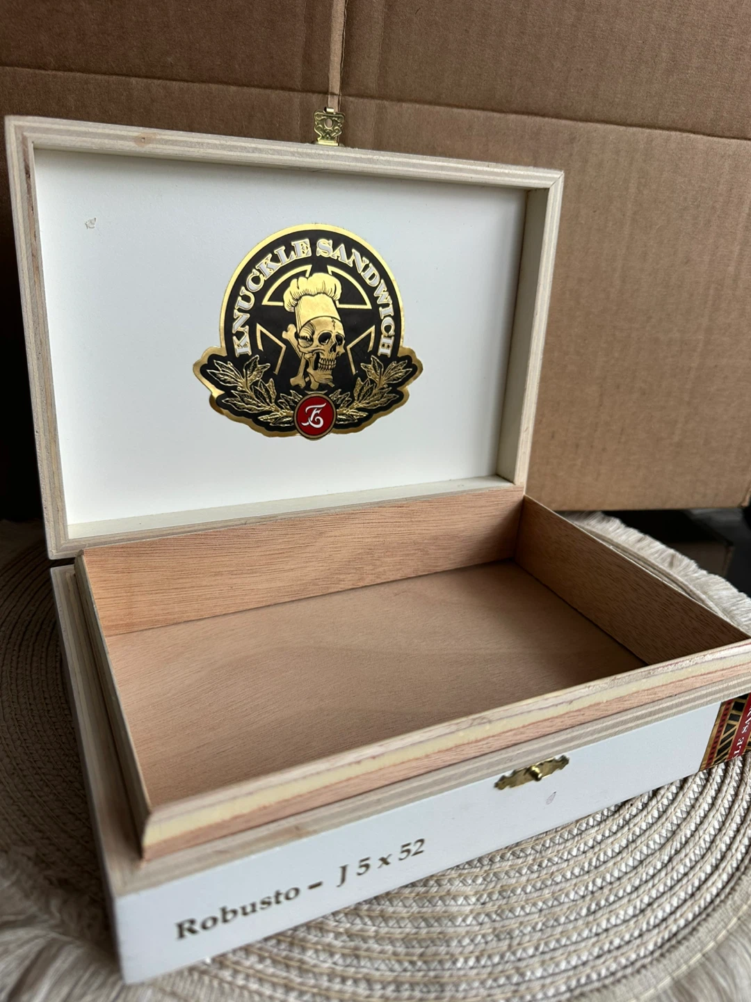 Cigar Box - photo 5