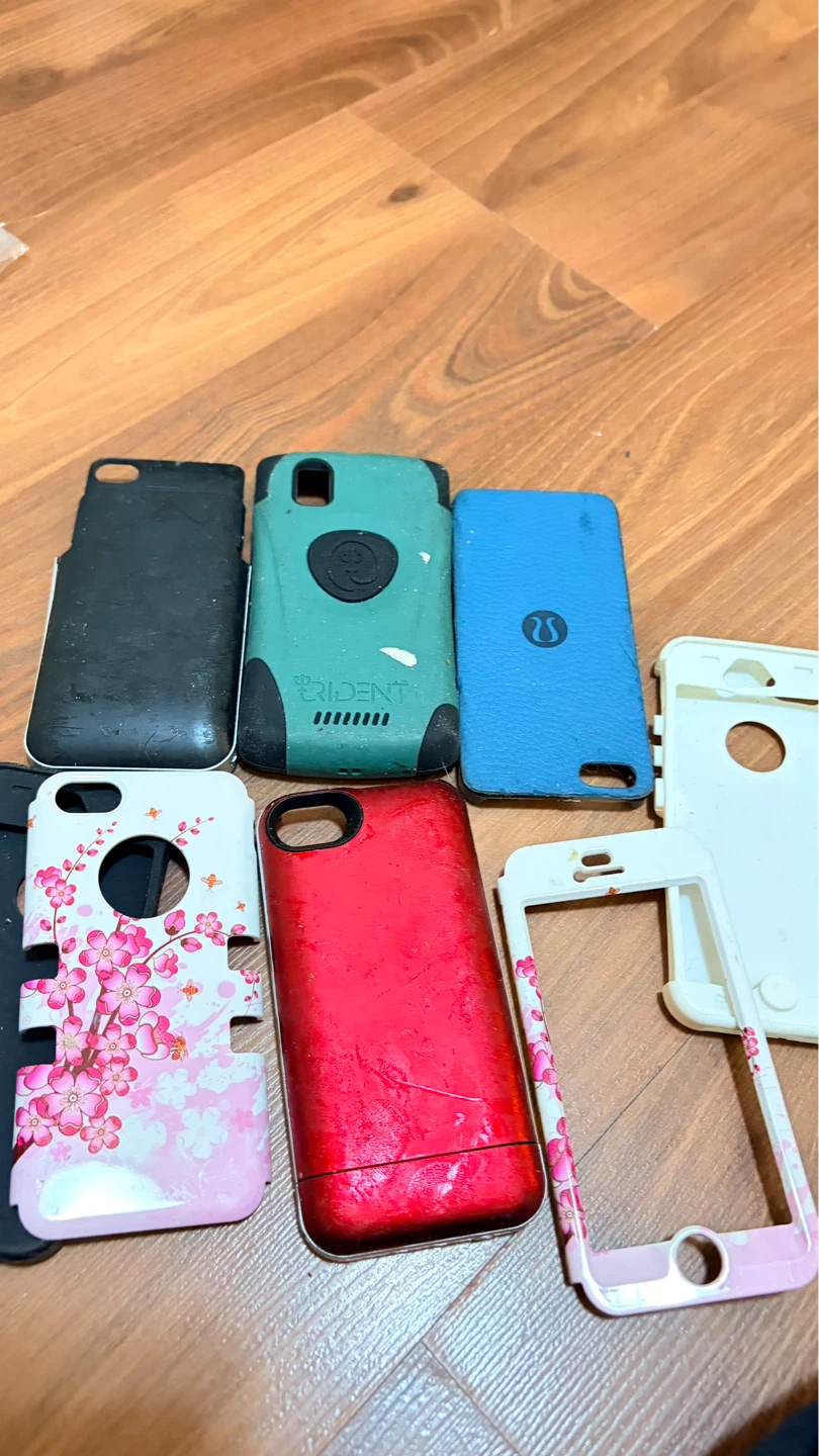 Assorted iPhone Cases - photo 2