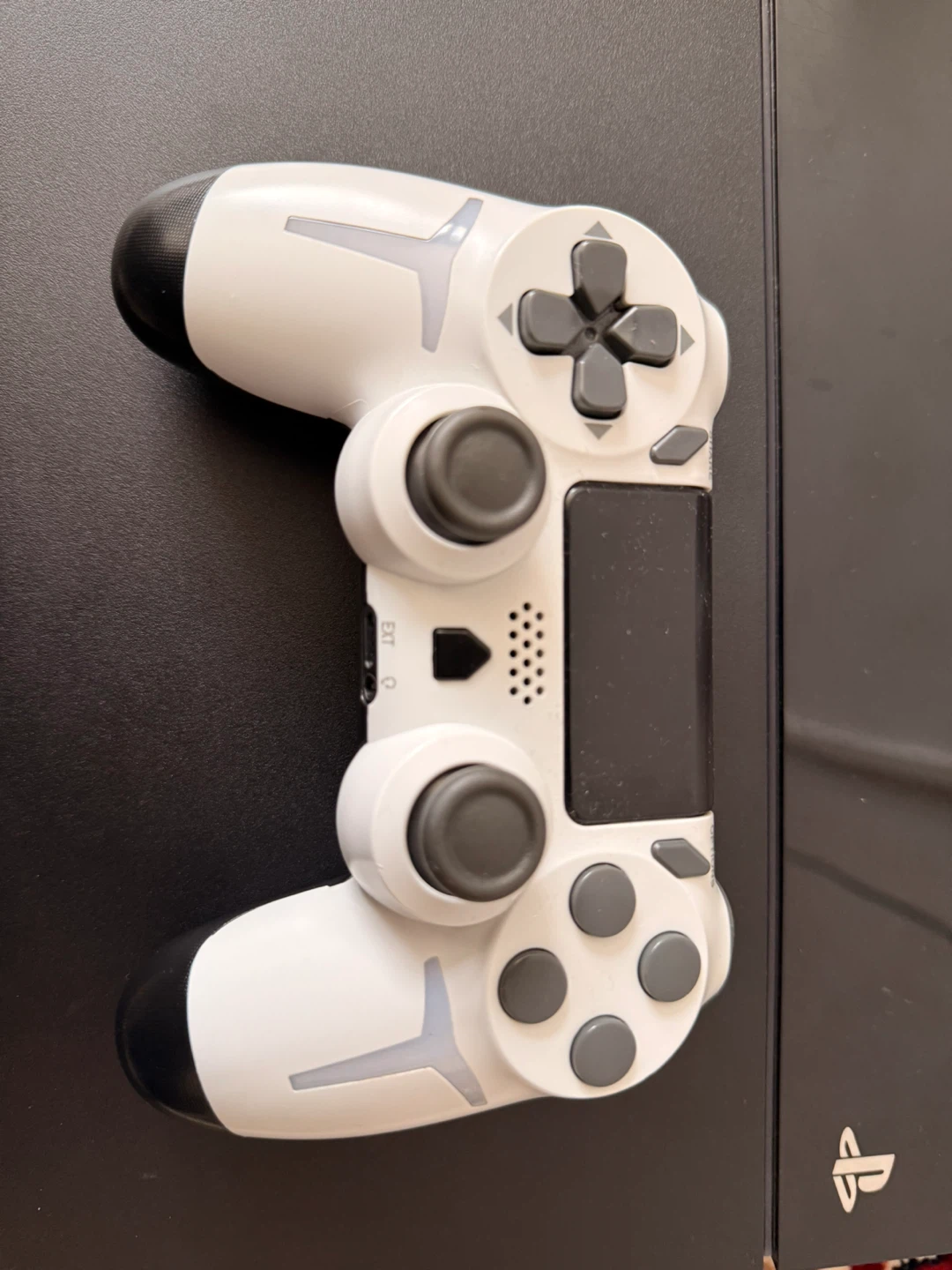 PlayStation 4 DualShock 4 Wireless Controller