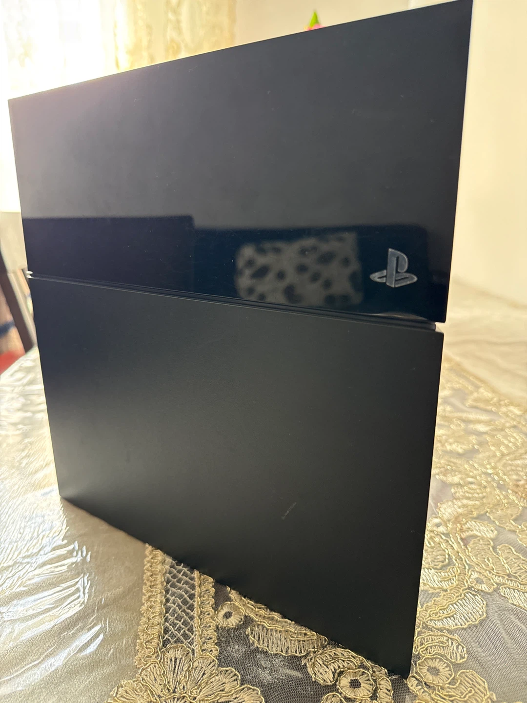 Sony PlayStation 4 - photo 2