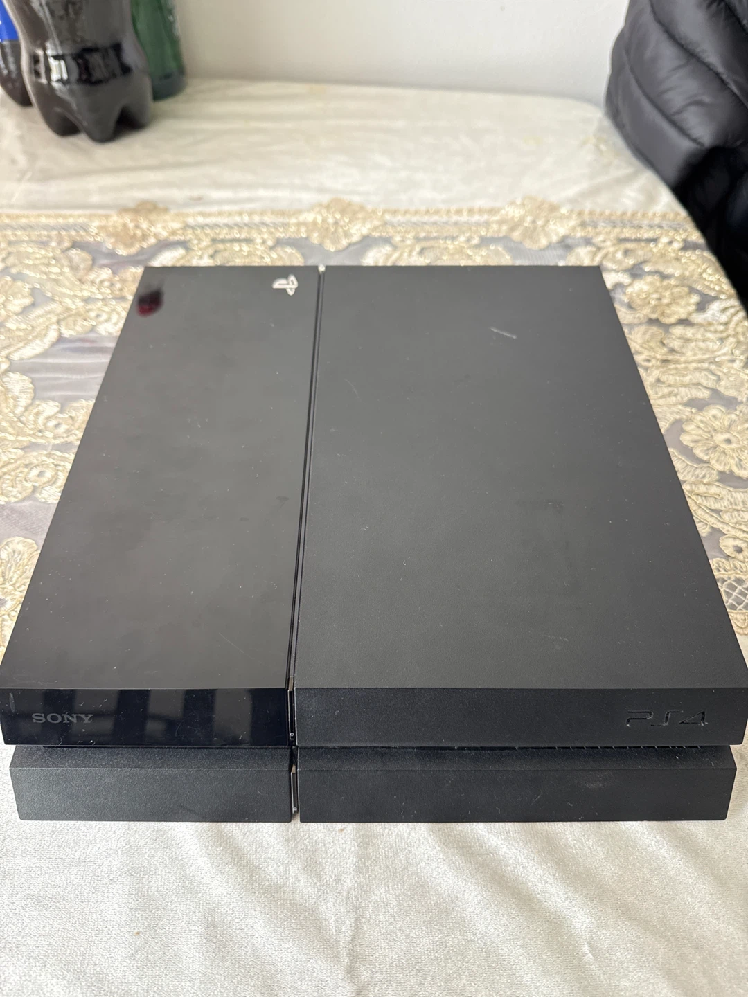 Sony PlayStation 4