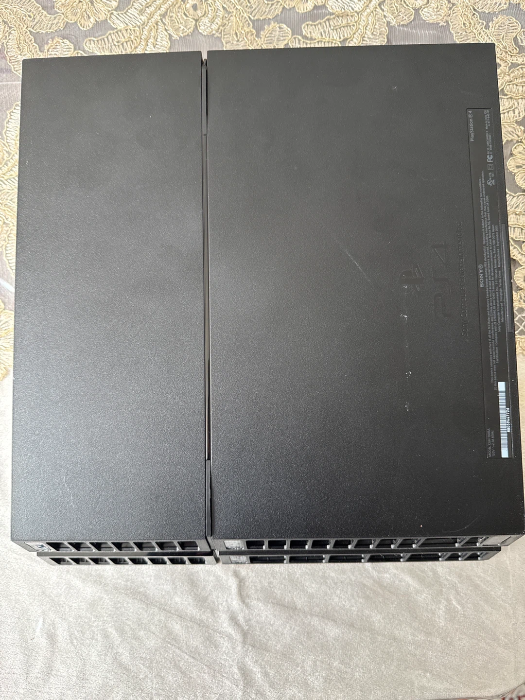 Sony PlayStation 4 - photo 3