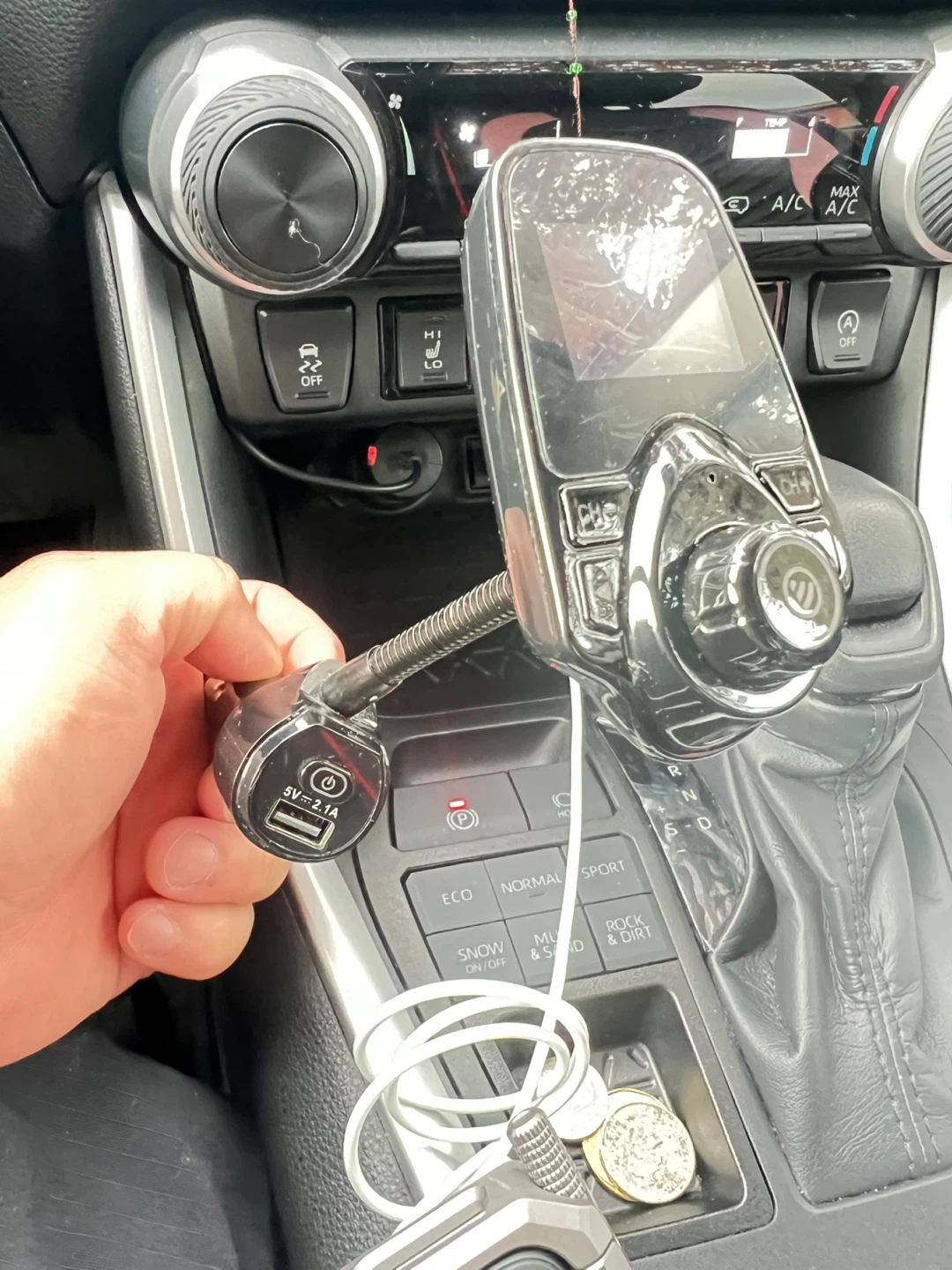 Car Bluetooth FM Transmitter with USB Charger