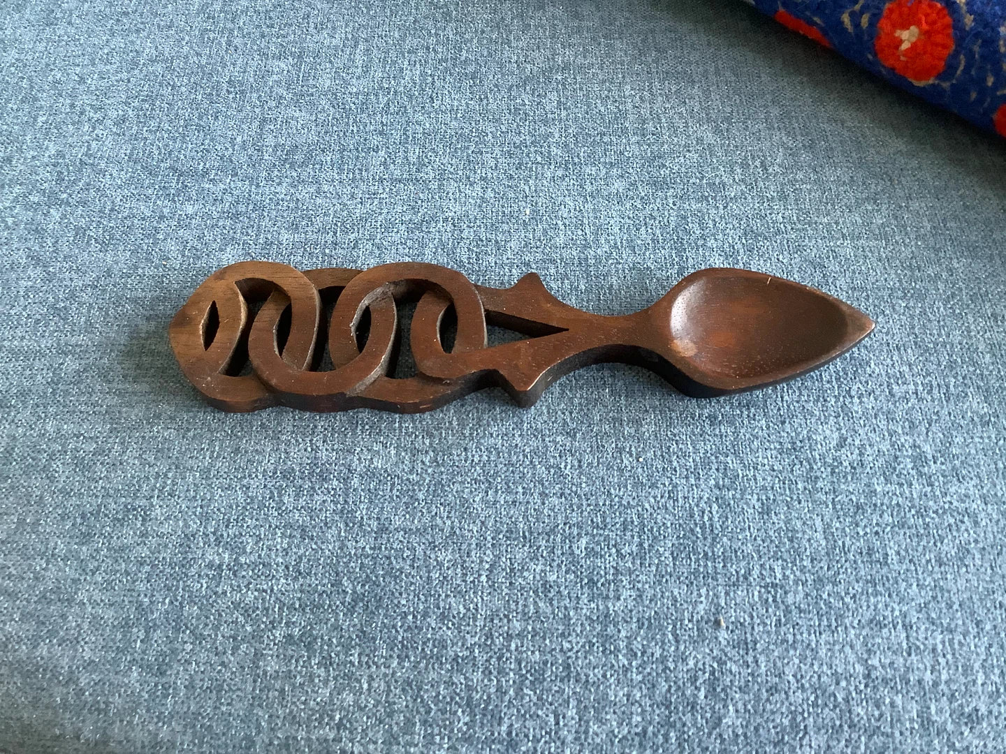 Hand Carved Welsh Wood Lovespoon - photo 2