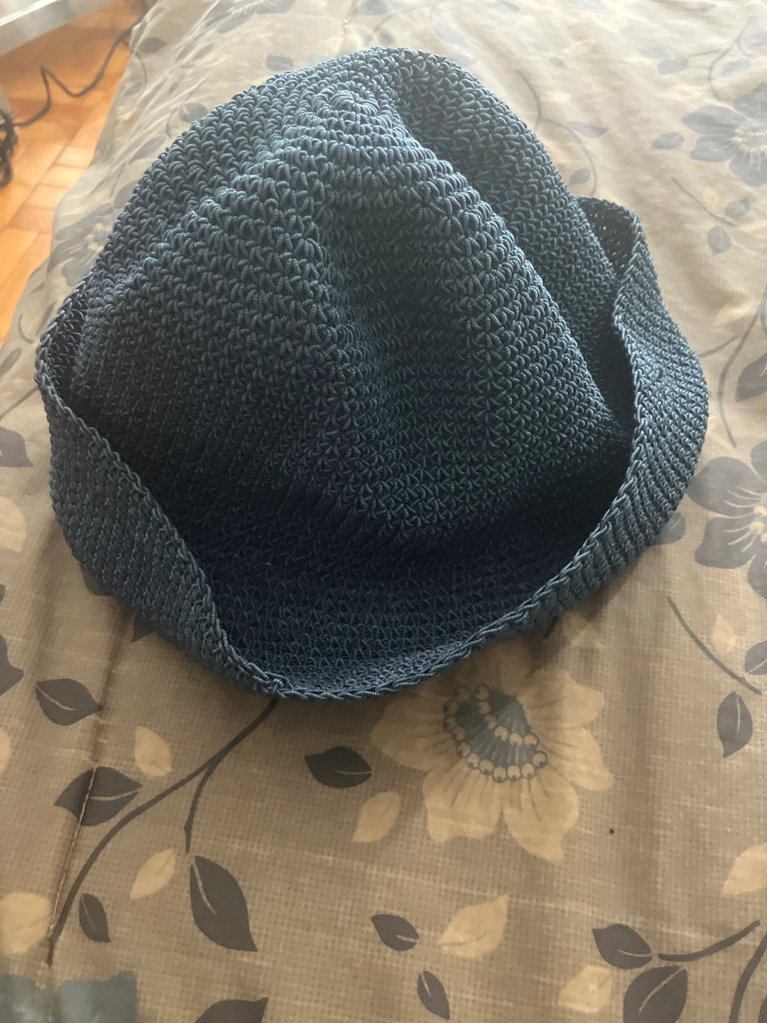 Cappelli Straworld, Hat