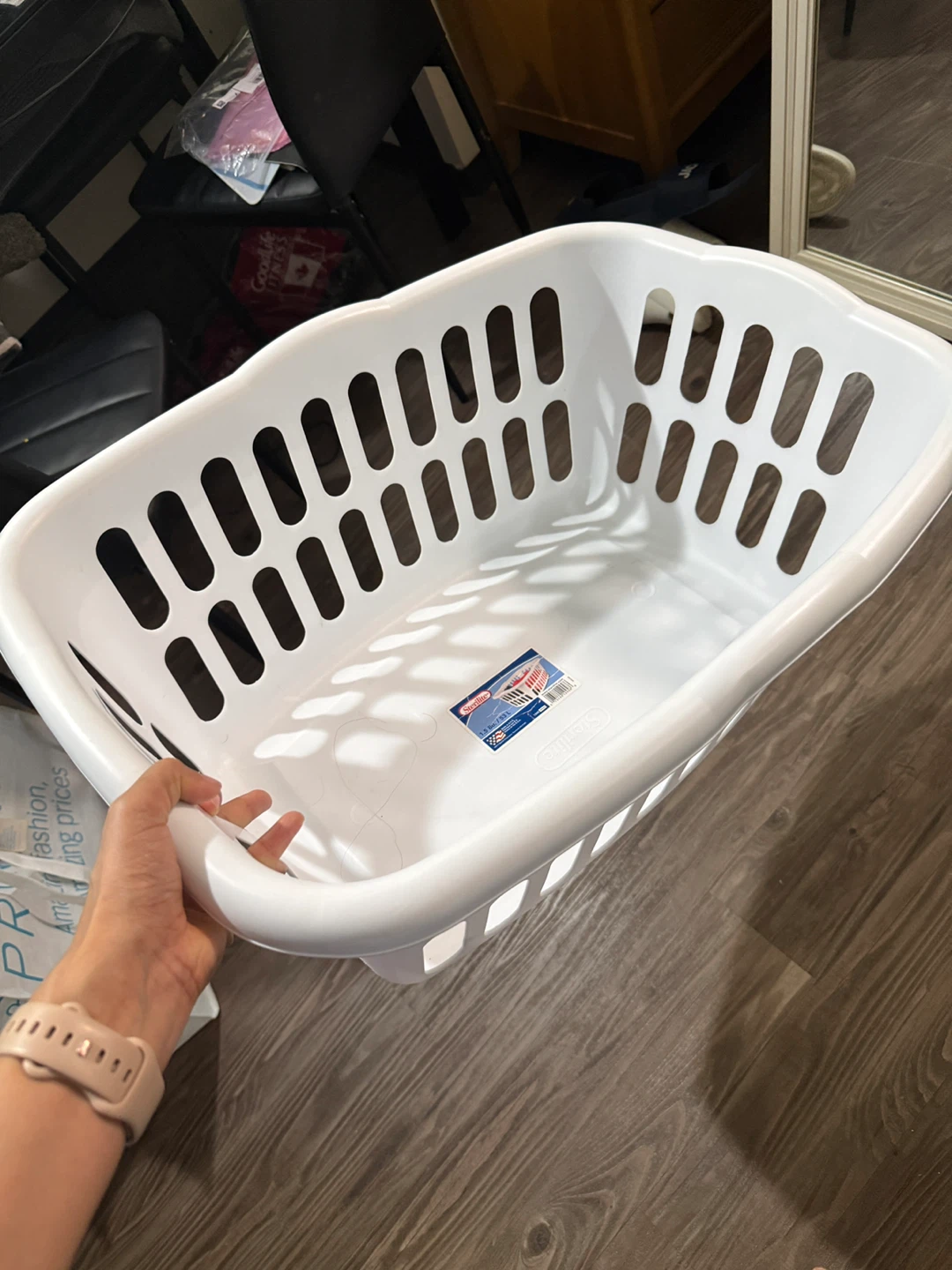 Sterilite White Plastic Laundry Basket