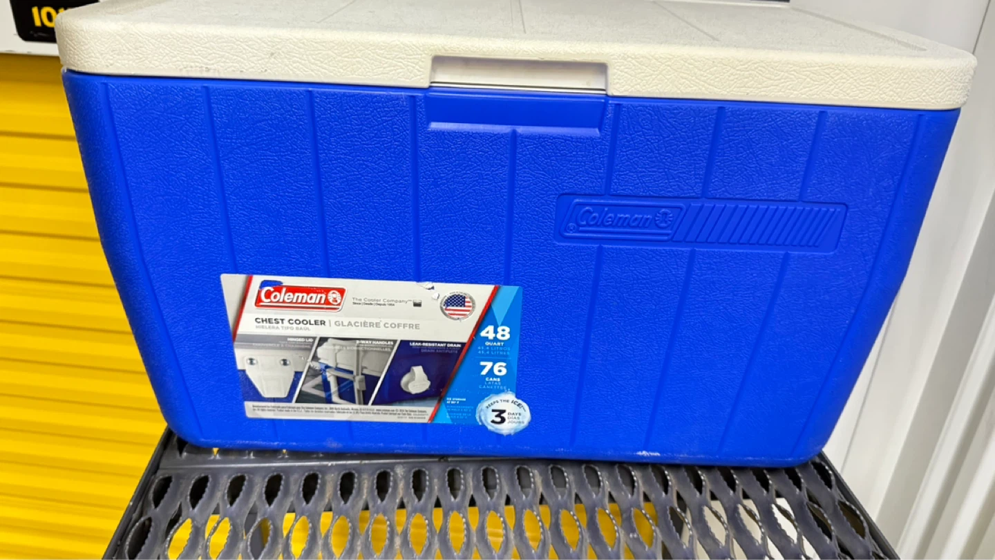 Coleman 48 Quart Chest Cooler