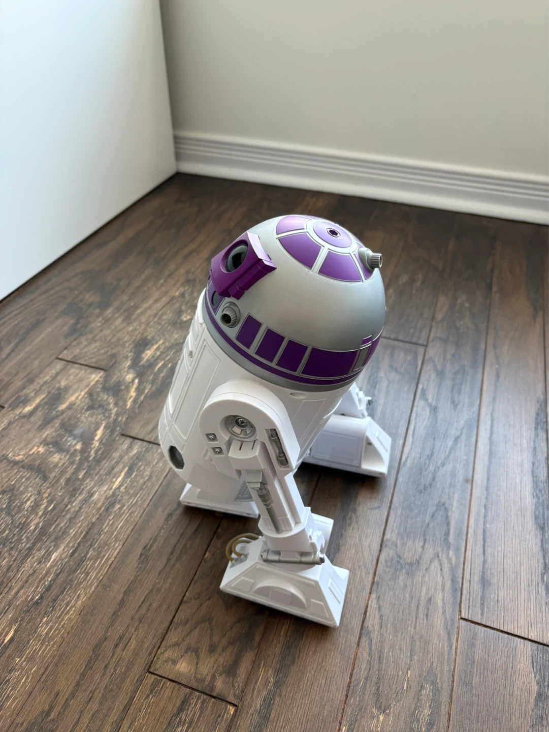 Authentic Disneyland Star Wars R2-D2 Robot