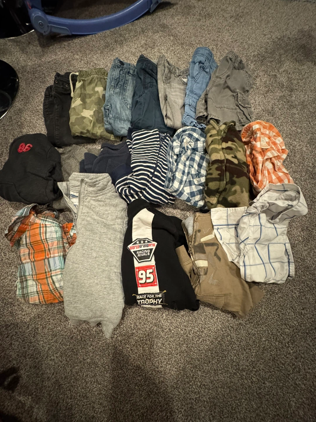 3T Bundle of Boys' Clothes - Tops and Bottoms