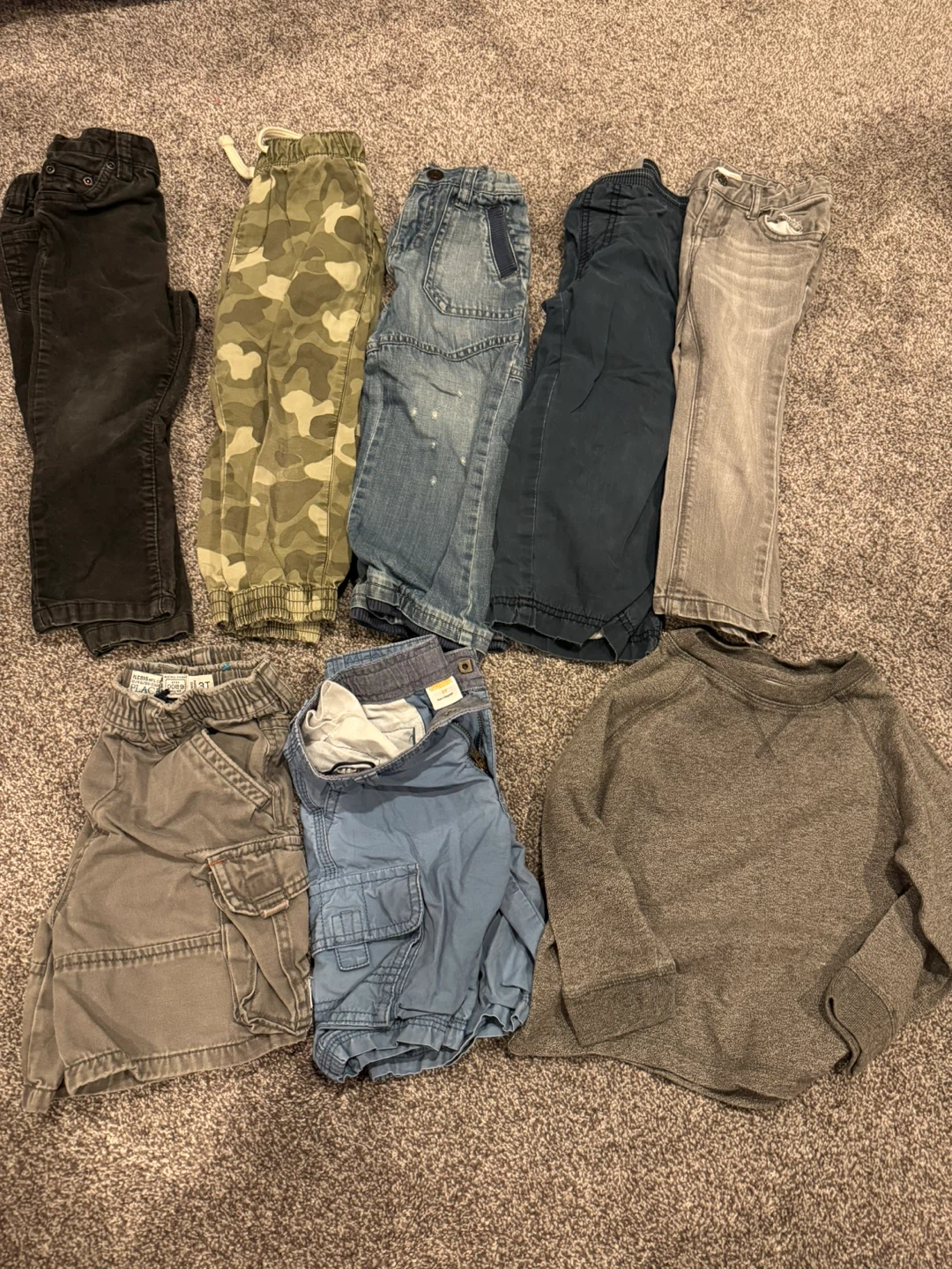 3T Bundle of Boys' Clothes - Tops and Bottoms - photo 2