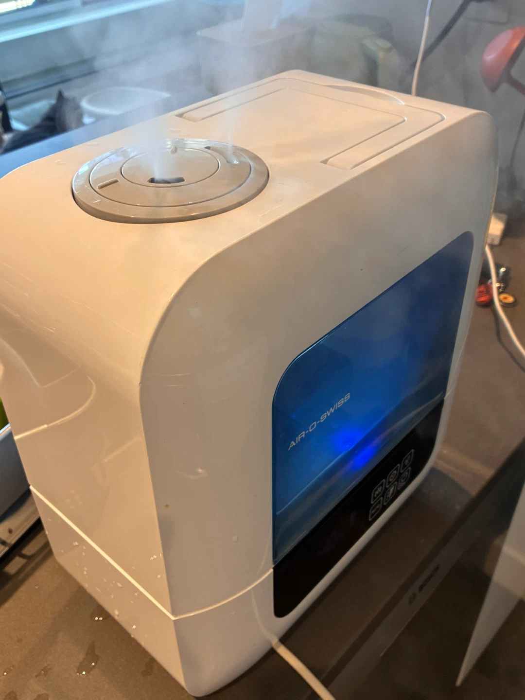 Air-o-Swiss humidifier - huge 9 litre capacity - photo 3