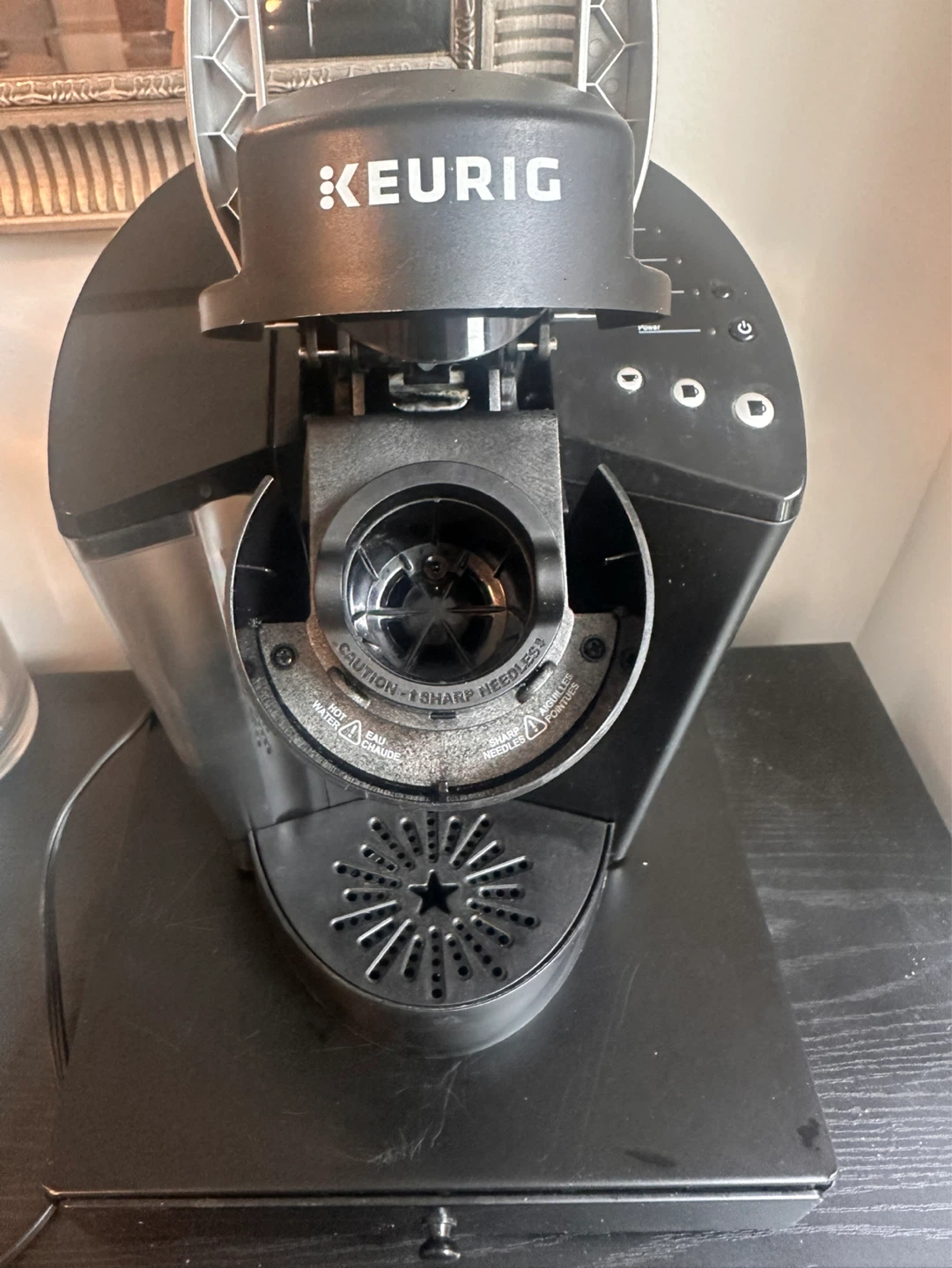 Keurig Single Serve Coffee Maker + tray - photo 3