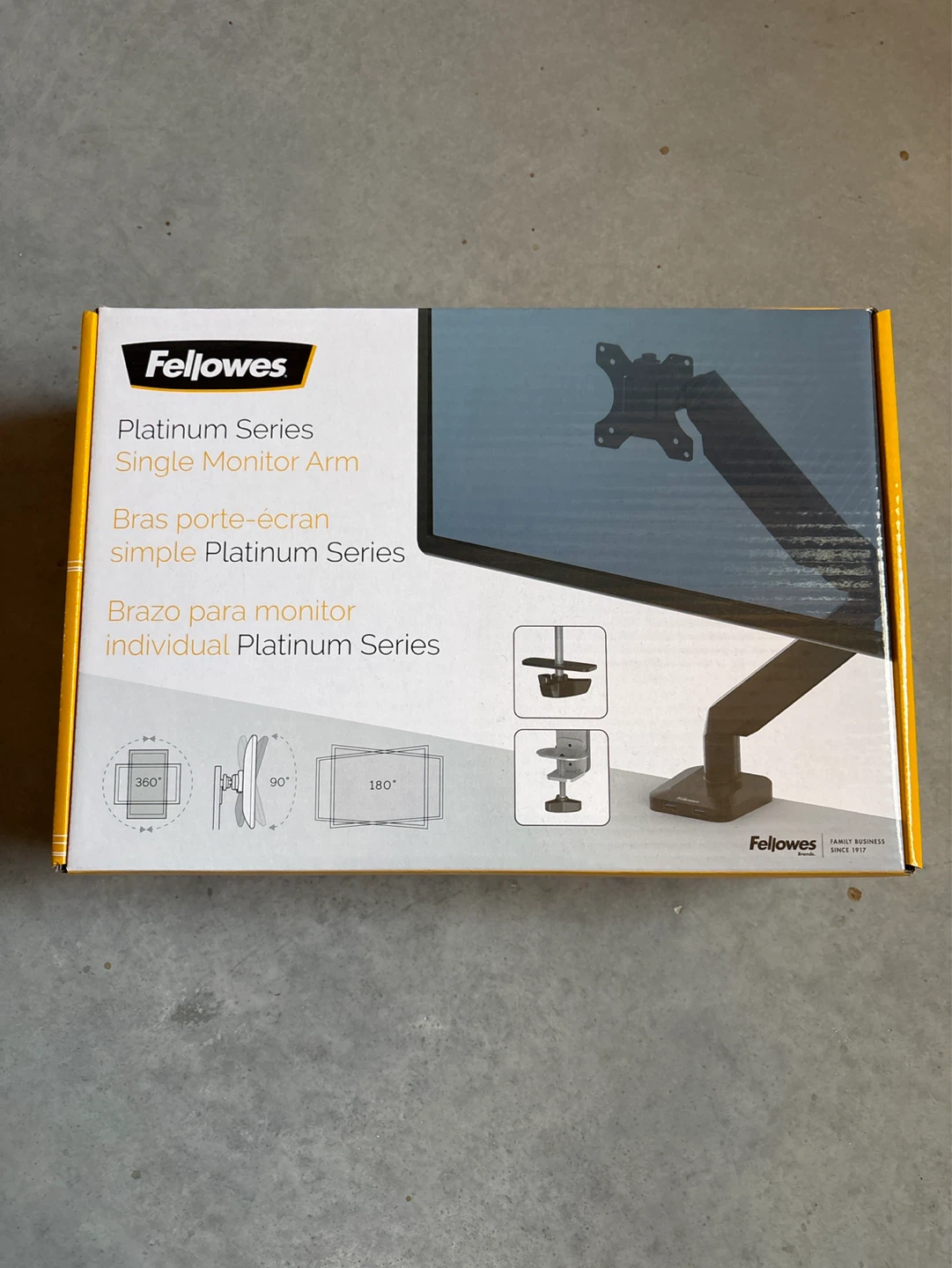 Fellowes Platinum Series Single Monitor Arm