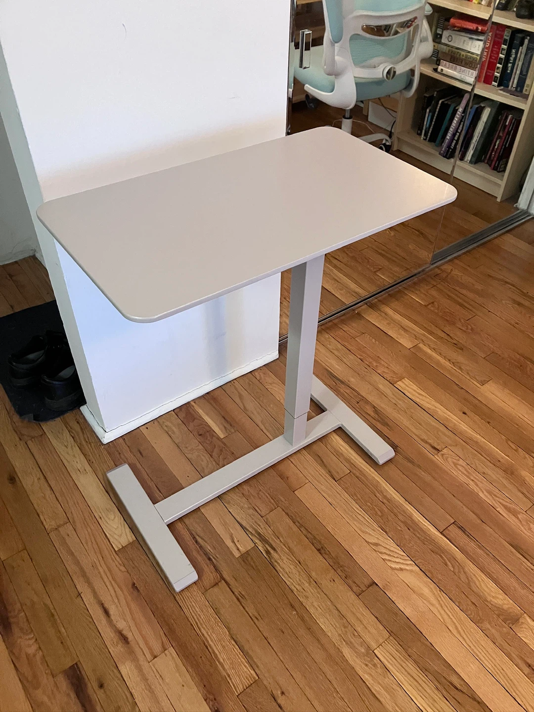 Adjustable Standing Desk Table
