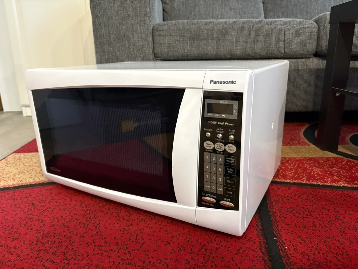 Panasonic 1200W Microwave - photo 2