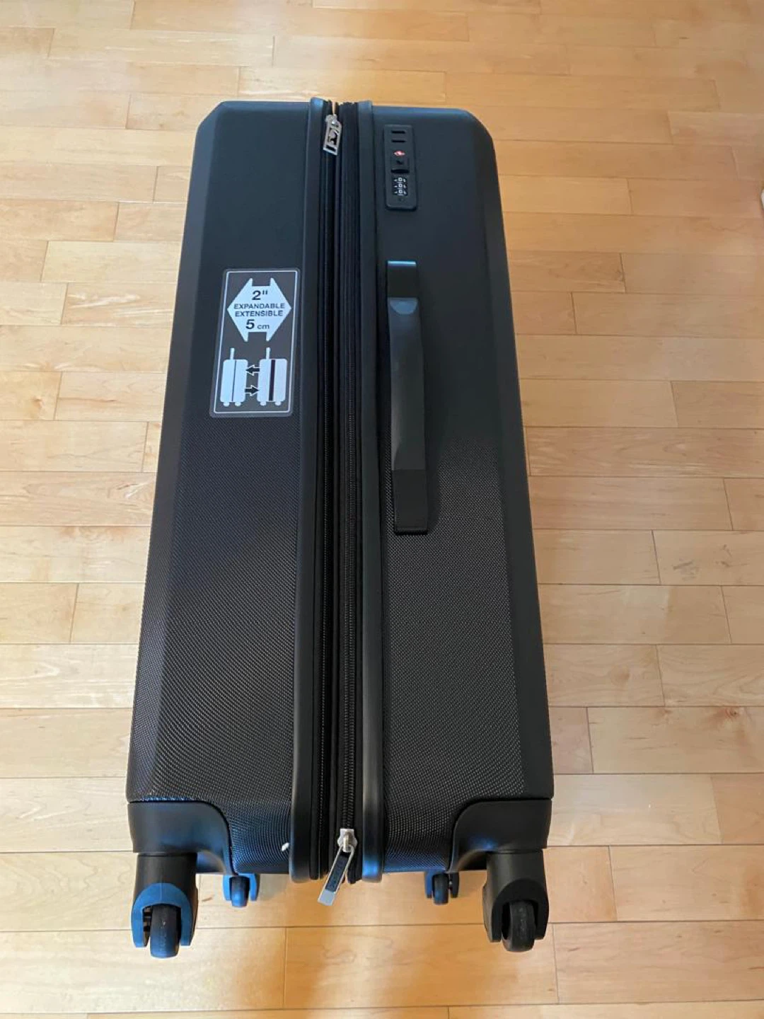 Atlantic Acclaim II Collection Expandable Spinner Suitcase - photo 3