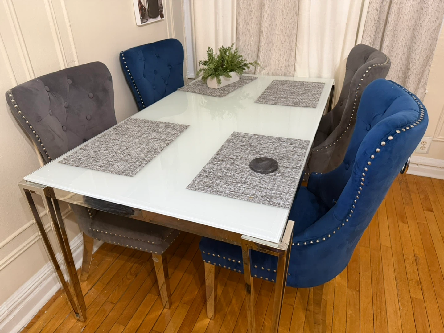 White Glass Top Dining Table with Chrome Legs - photo 4