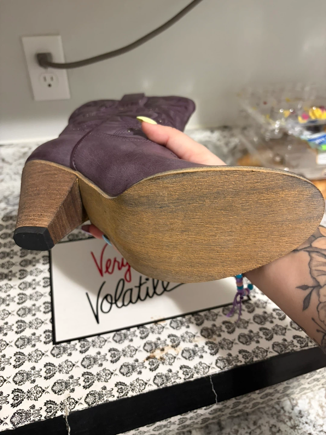 Very Volatile Denver Cowboy Boots Size 8 - photo 2