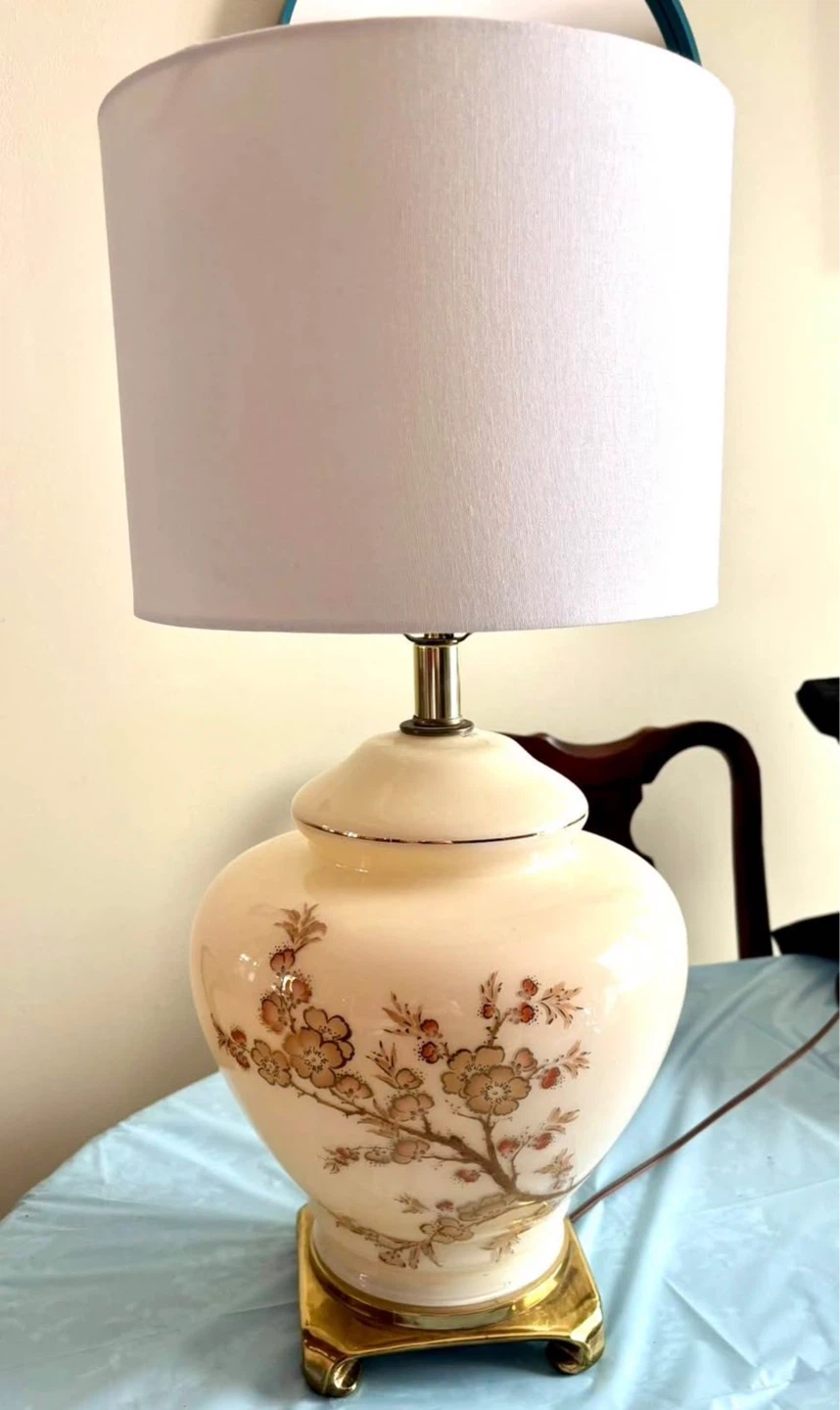 Trilight Table Lamp