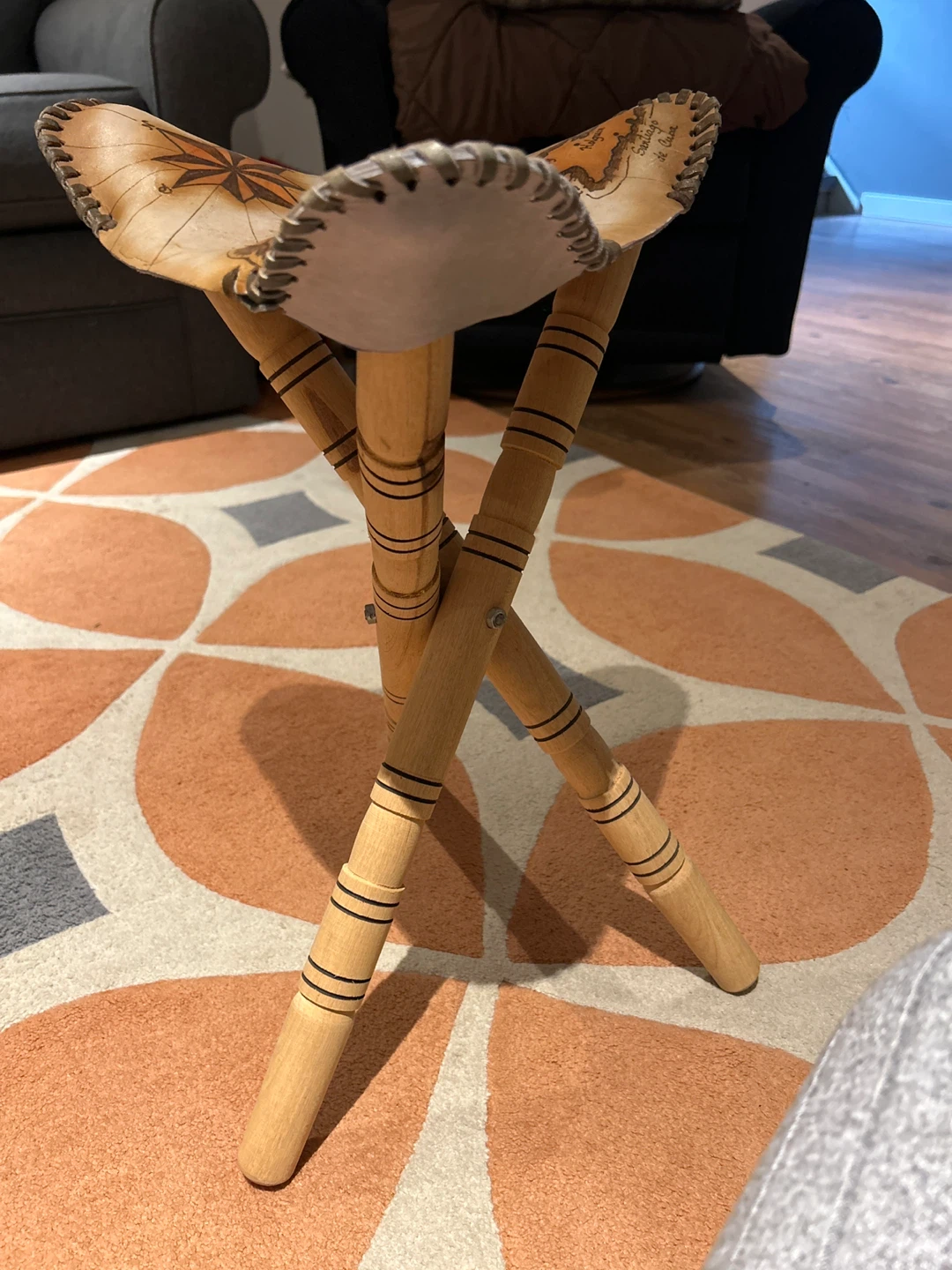 Tripod Stool with Map Design - photo 2