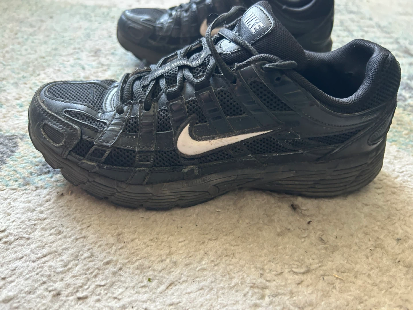 Nike Black "Prowl" Running Shoes - Size 7