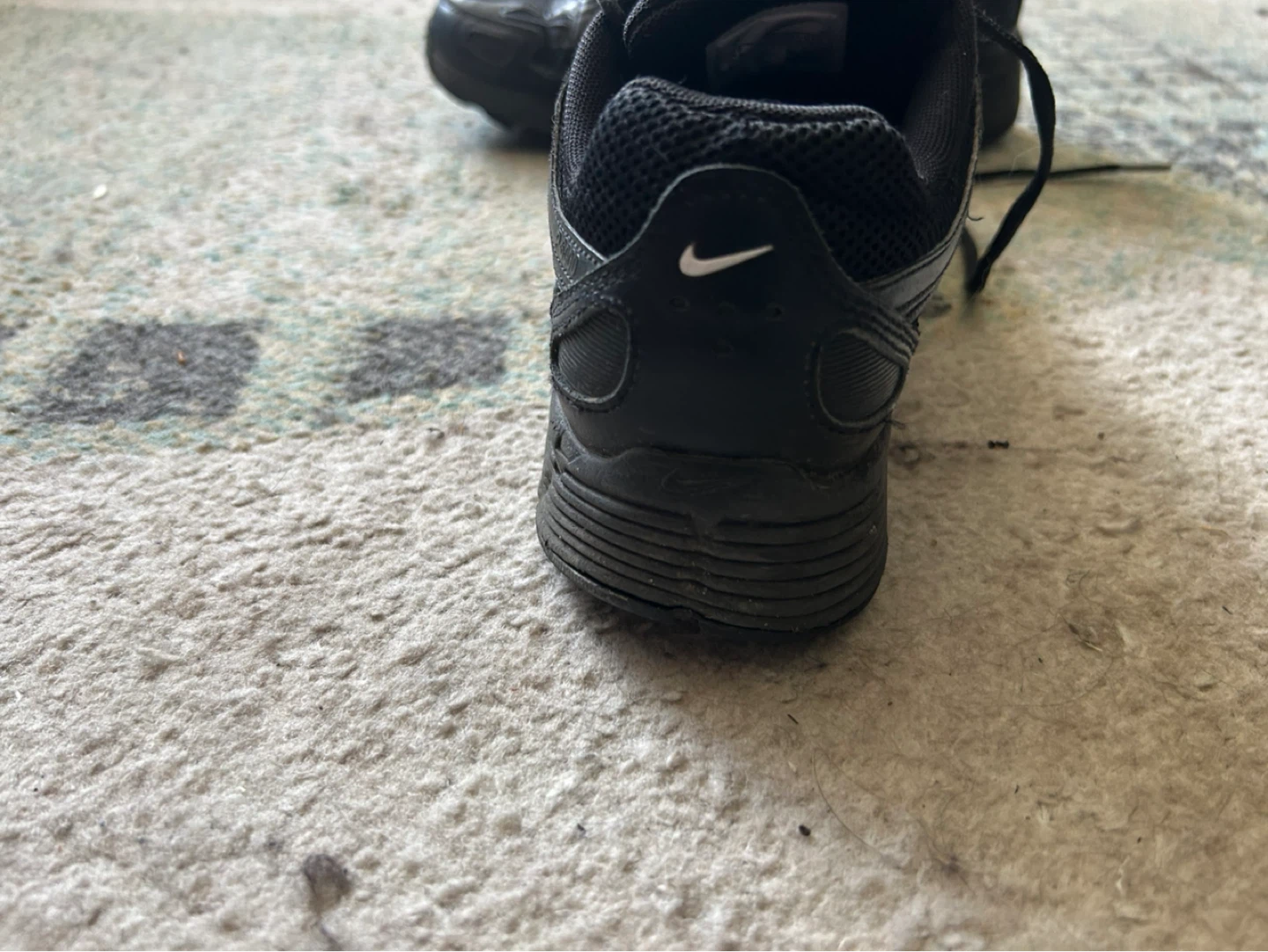 Nike Black "Prowl" Running Shoes - Size 7 - photo 2