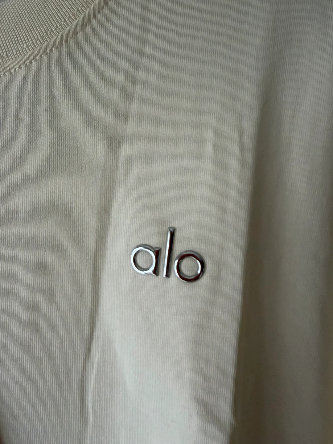 Alo Yoga T-Shirt - Pale Yellow - photo 3