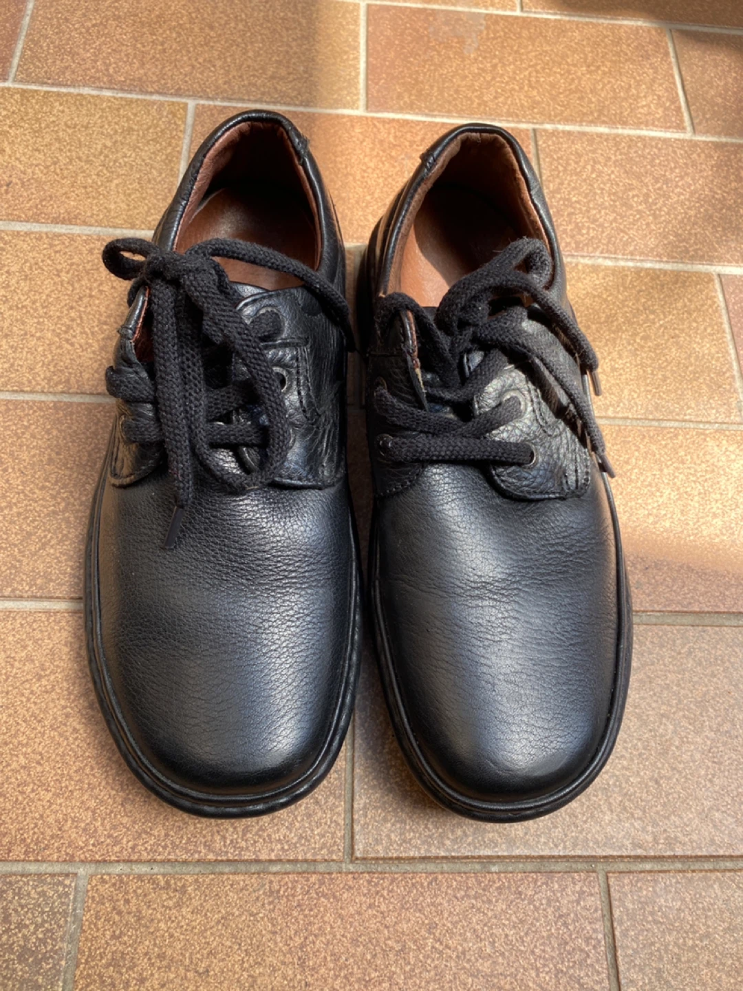 Leather Lace-Up Shoes size 7.5