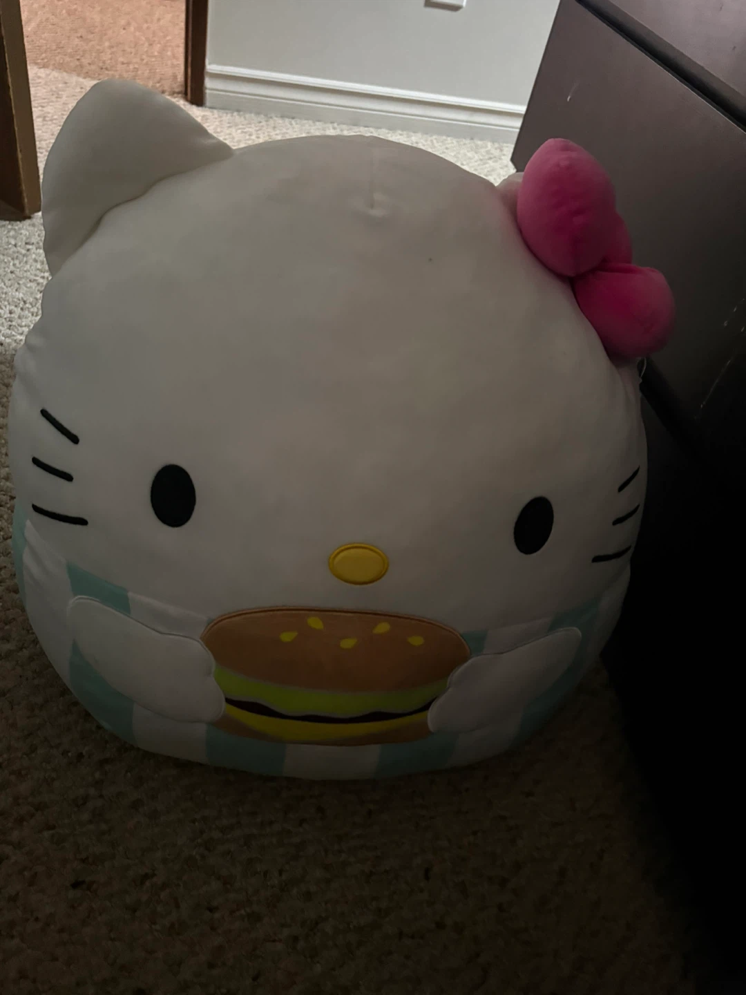 Hello Kitty Hamburger Plush Pillow - photo 2