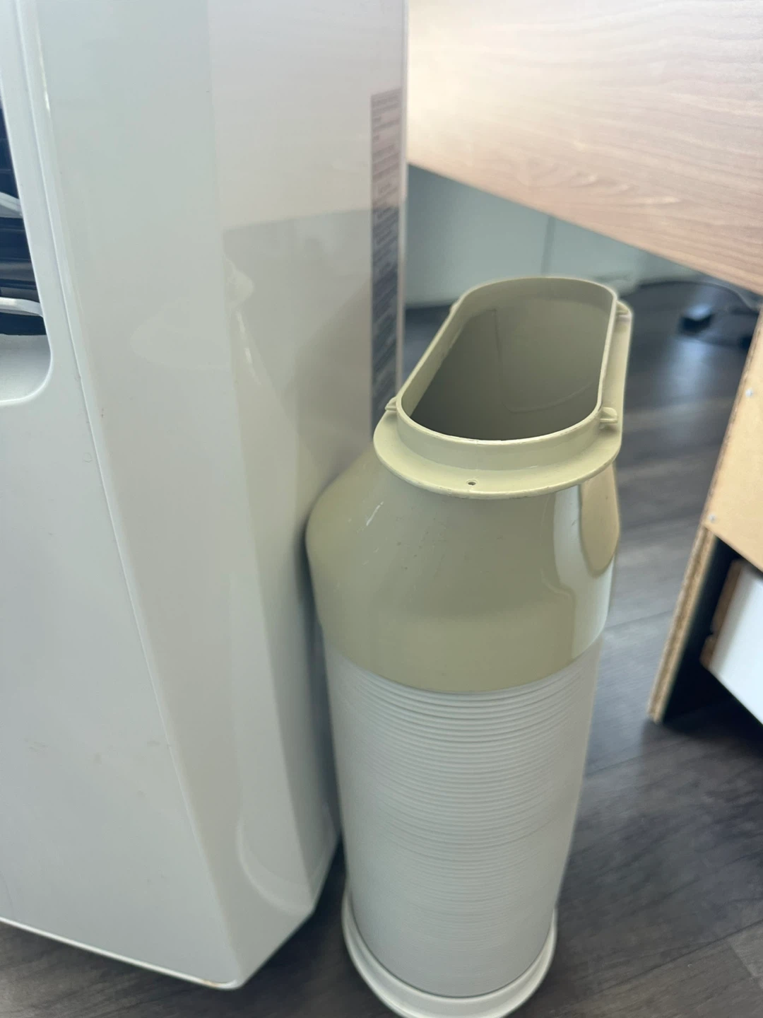 LG Portable Air Conditioner with Remote and Hose - photo 3