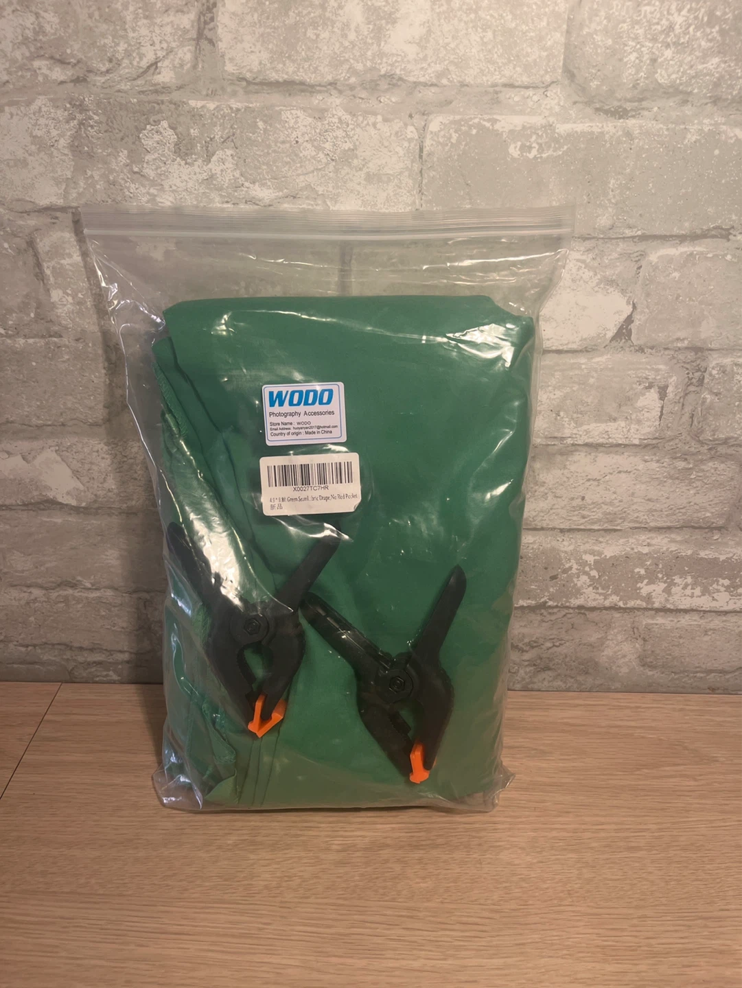WODO 41x78 Inch Green Screen Backdrop with Clips