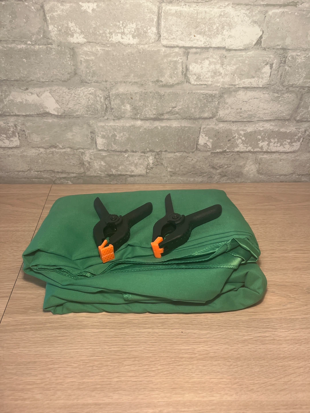 WODO 41x78 Inch Green Screen Backdrop with Clips - photo 2